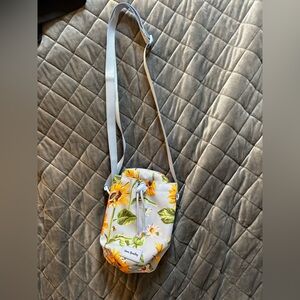 Vera bradley sunflower sky recycled water bottle holder purse